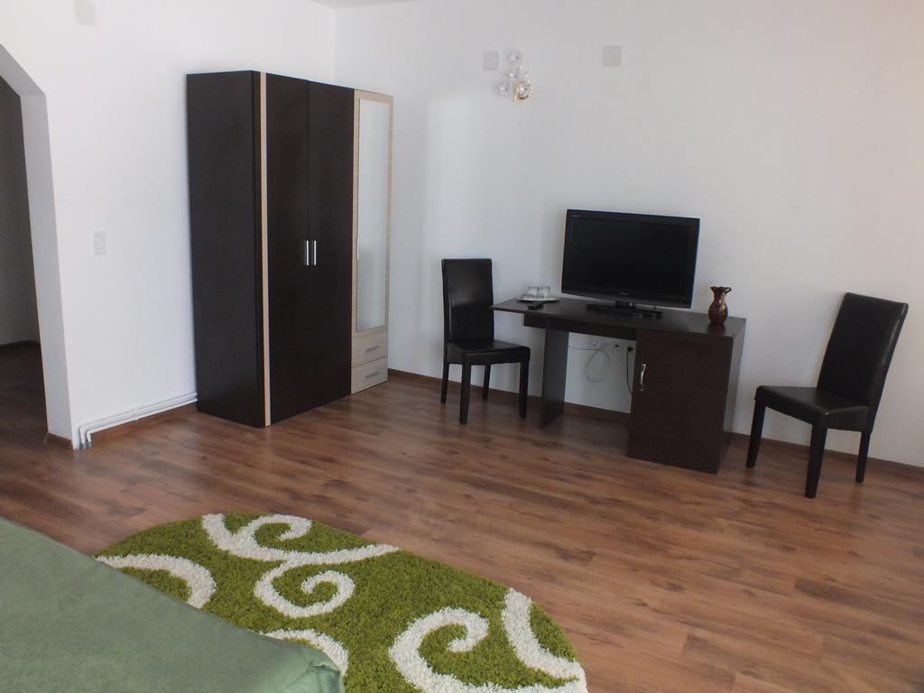 Pensiunea Eliza Hotel Podu Cosnii Ruang foto